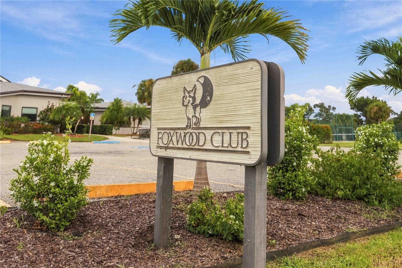 Community Clubhouse - 680 LINDEN DR, ENGLEWOOD