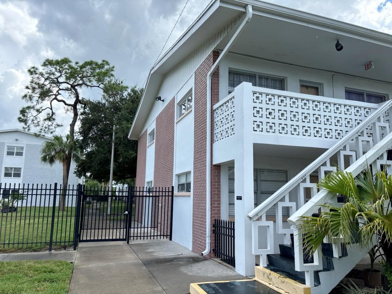 Condominium at 1000 79TH AVE N #102, ST PETERSBURG, photo 3 of 15