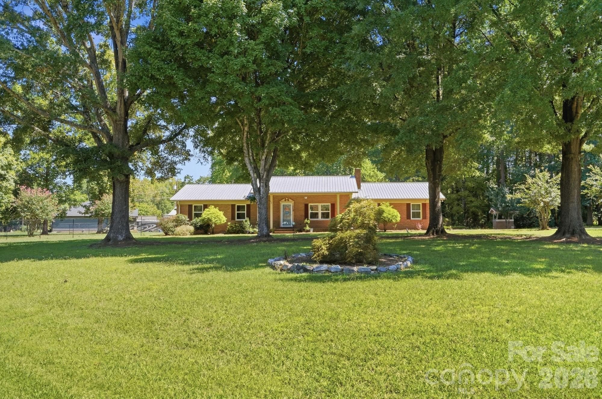710 Frontier Circle