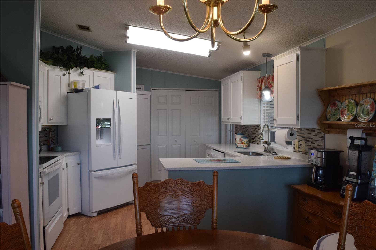Manufactured Home at 37530 POCO AVE, ZEPHYRHILLS, photo 16 of 40