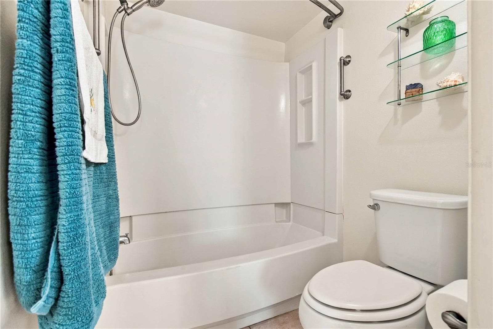 Condominium at 7294 CLOISTER DR #23, SARASOTA, photo 23 of 38