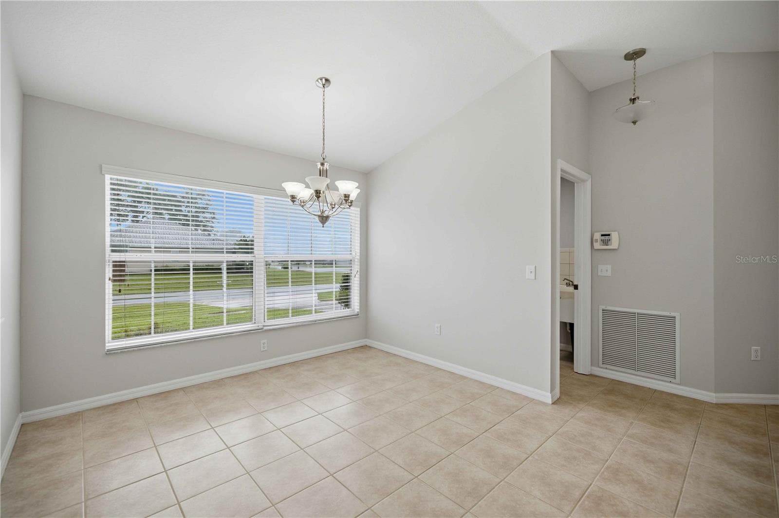 Single Family Residence at 6067 SW 81ST ST, OCALA, photo 6 of 42