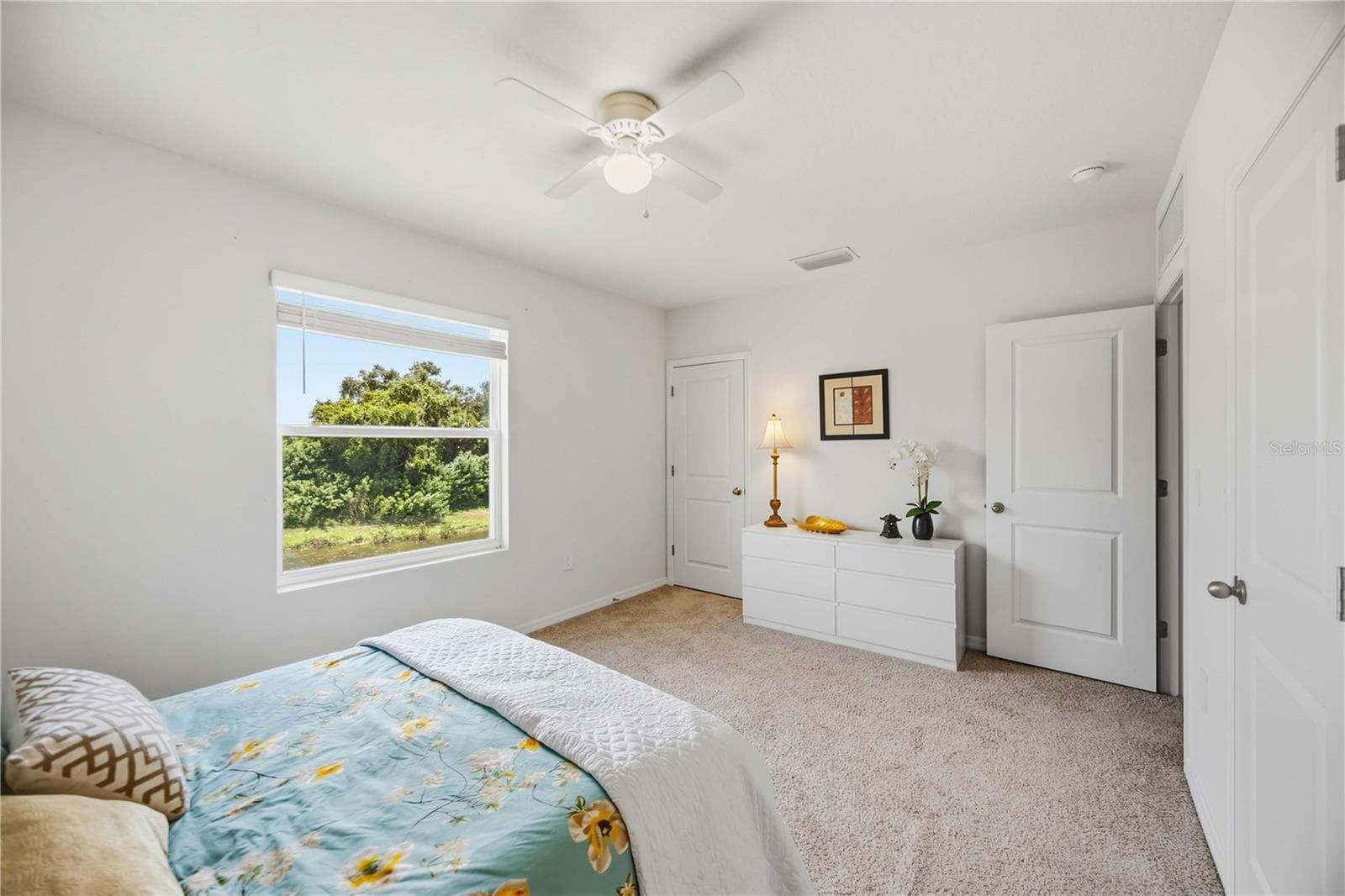 Townhouse at 8652 MILESTONE DR, SARASOTA, photo 11 of 34