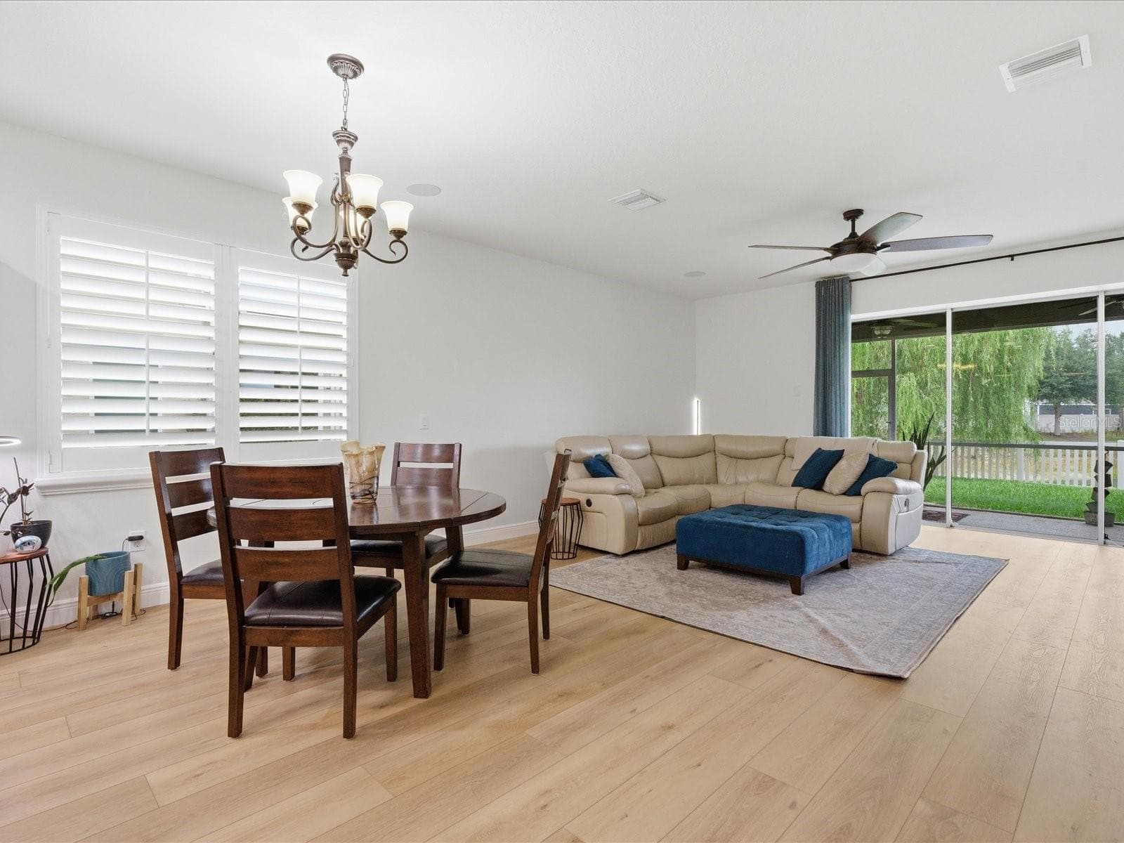 Single Family Residence at 17735 BRIGHT WHEAT DR, LITHIA, photo 20 of 49