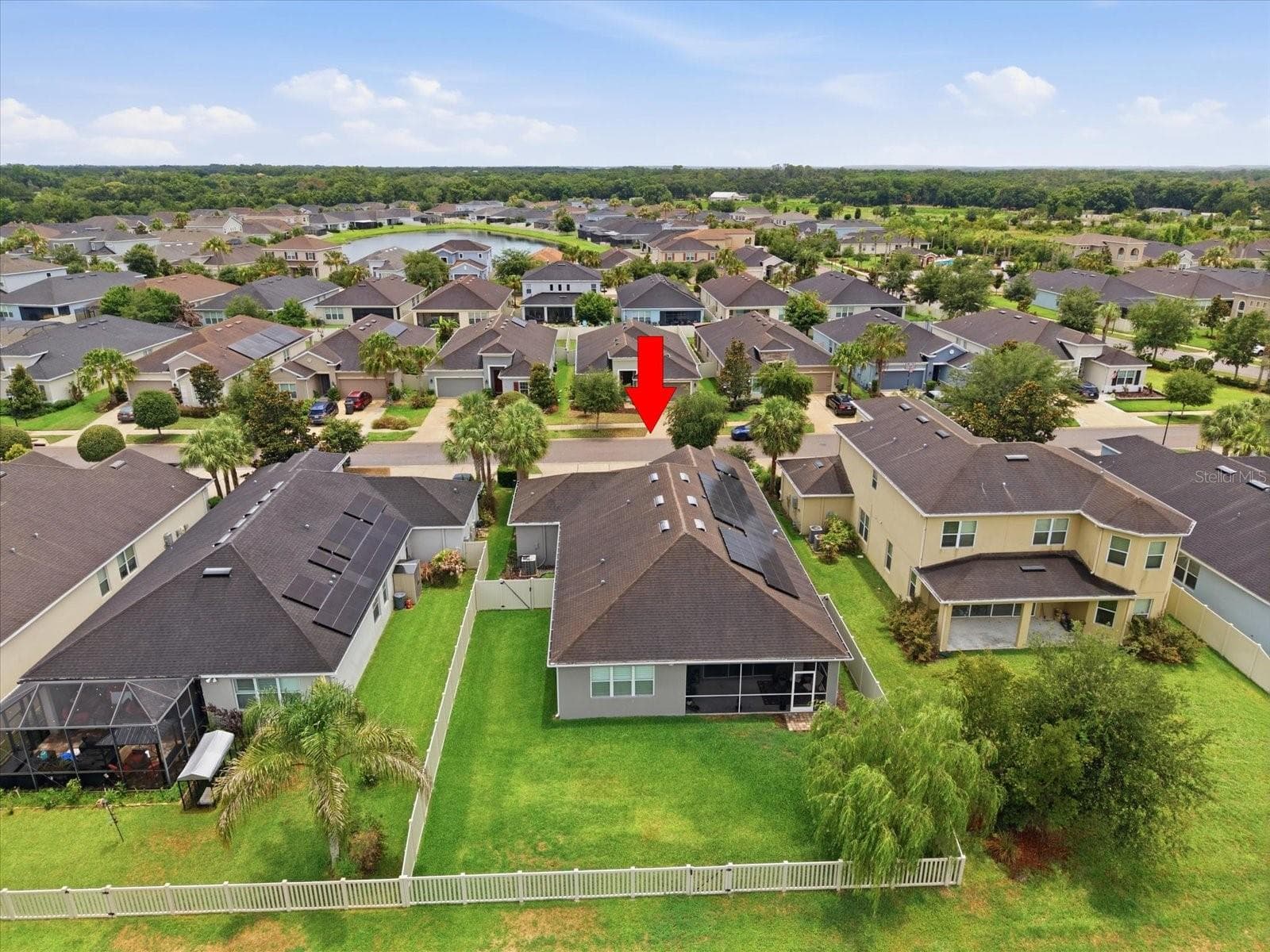 Single Family Residence at 17735 BRIGHT WHEAT DR, LITHIA, photo 43 of 49
