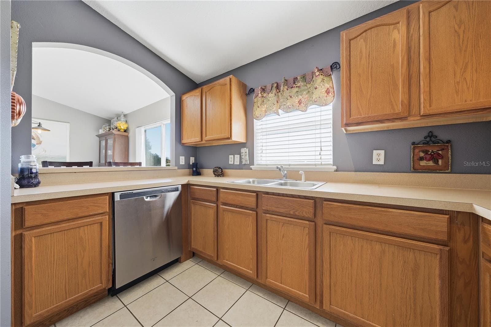 Kitchen has ample counter top - 1827 LAKE VILLA DR, TAVARES