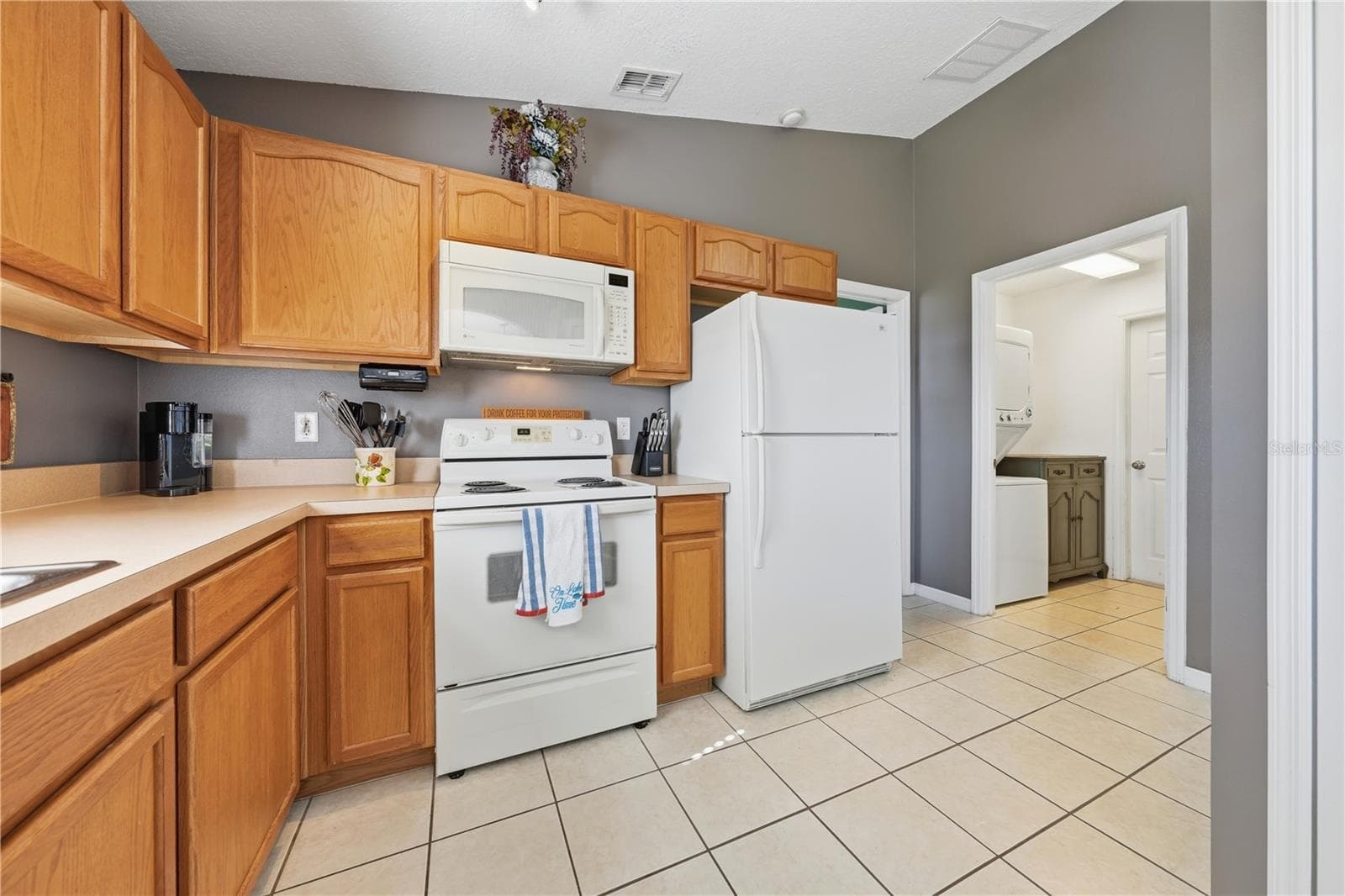 Single Family Residence at 1827 LAKE VILLA DR, TAVARES, photo 9 of 53