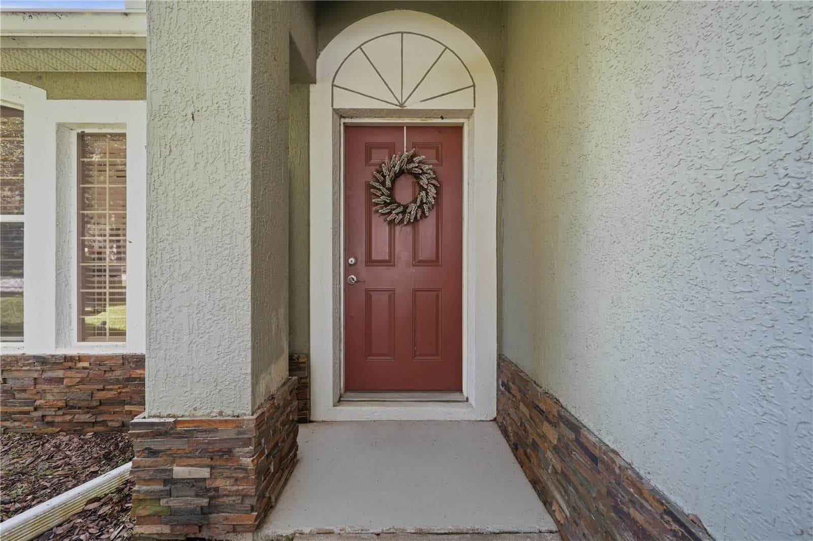 Front Entrty - 1827 LAKE VILLA DR, TAVARES