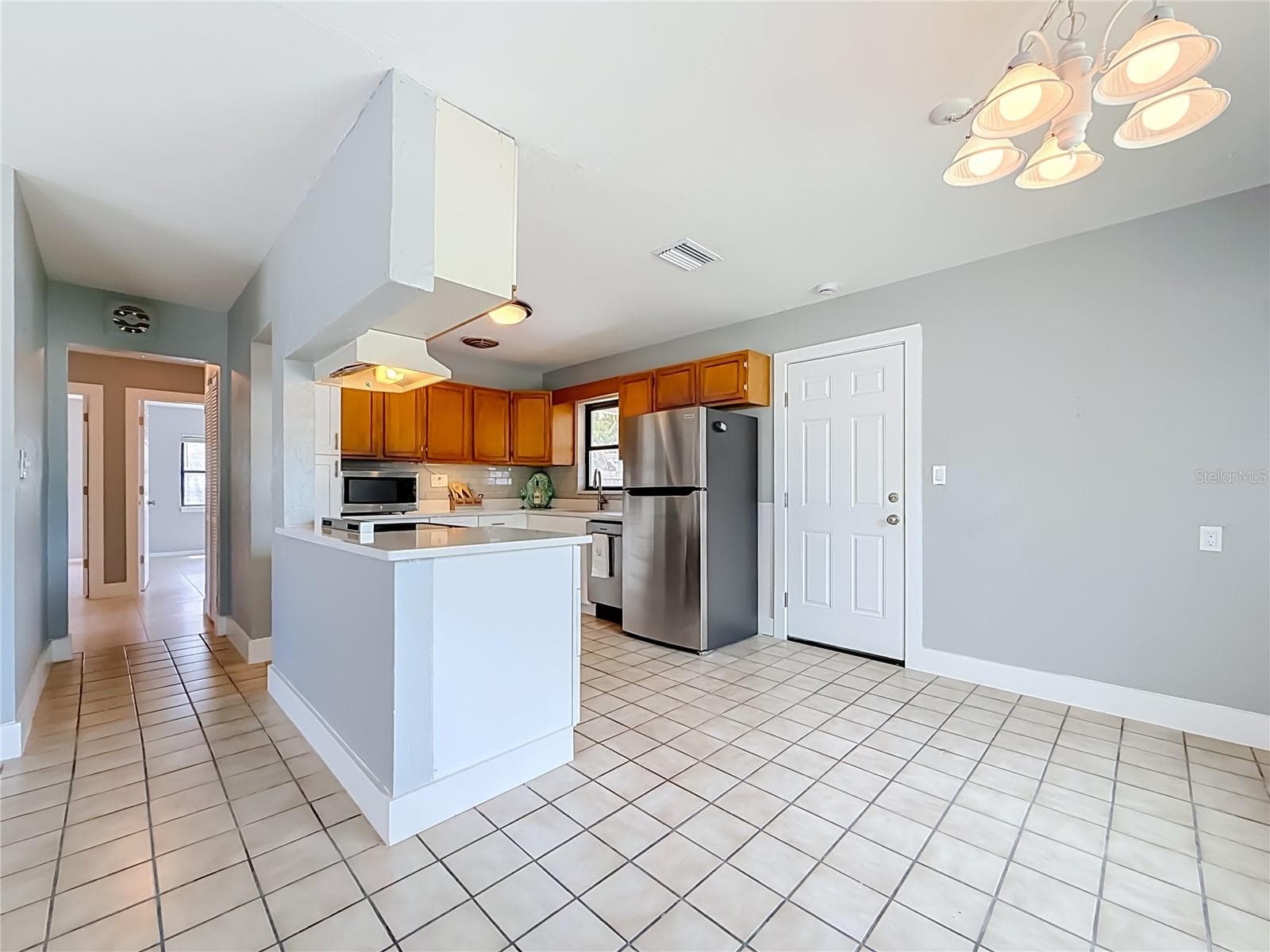 Single Family Residence at 355 39TH AVE, ST PETE BEACH, photo 7 of 65