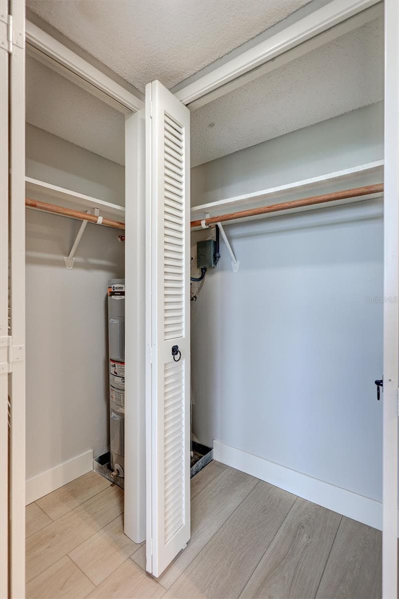 Condominium at 7461 W COUNTRY CLUB DR N #408, SARASOTA, photo 27 of 73