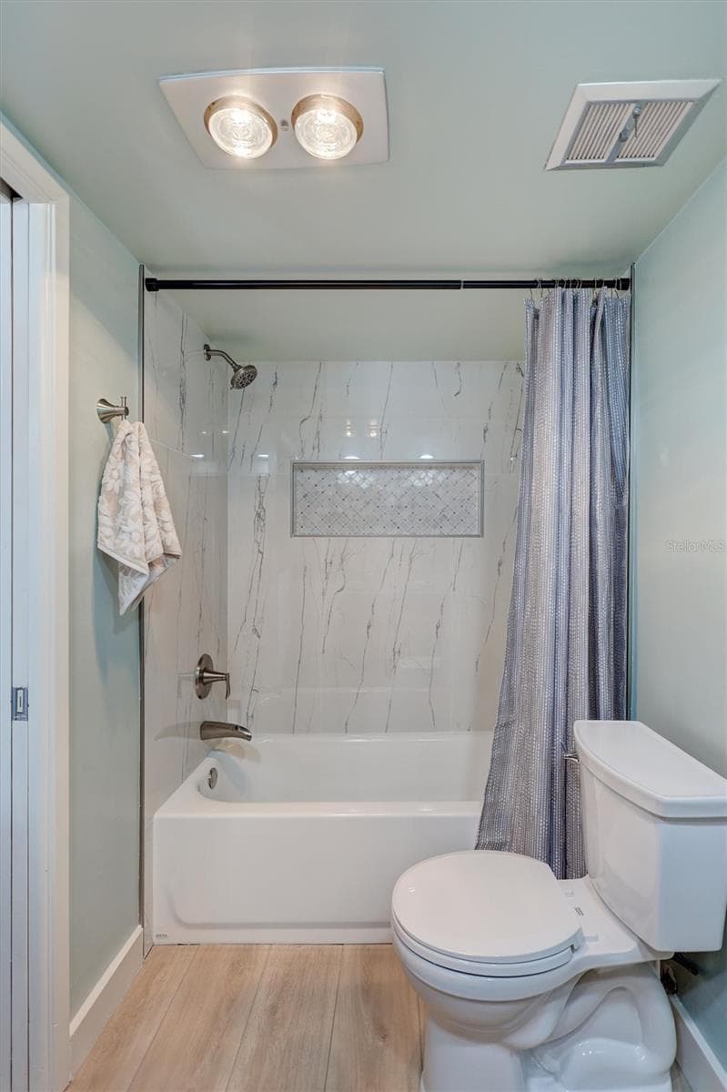 Condominium at 7461 W COUNTRY CLUB DR N #408, SARASOTA, photo 38 of 73