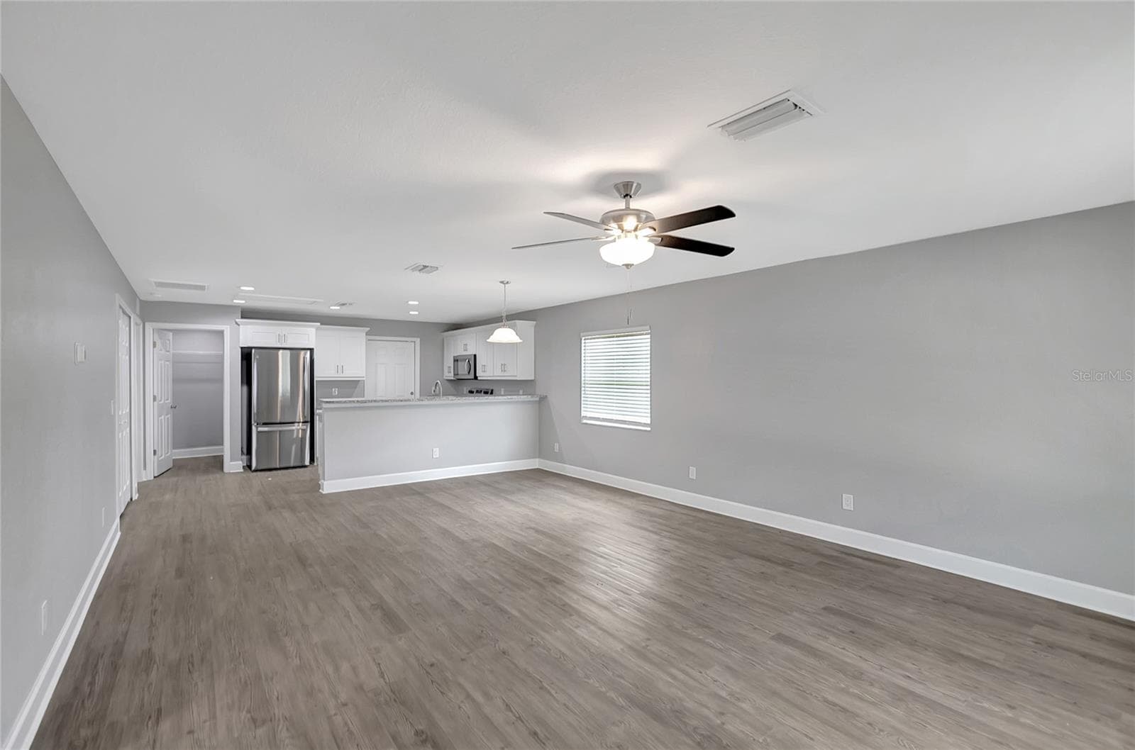 Single Family Residence at 1209 E OHIO ST, PLANT CITY, photo 6 of 35