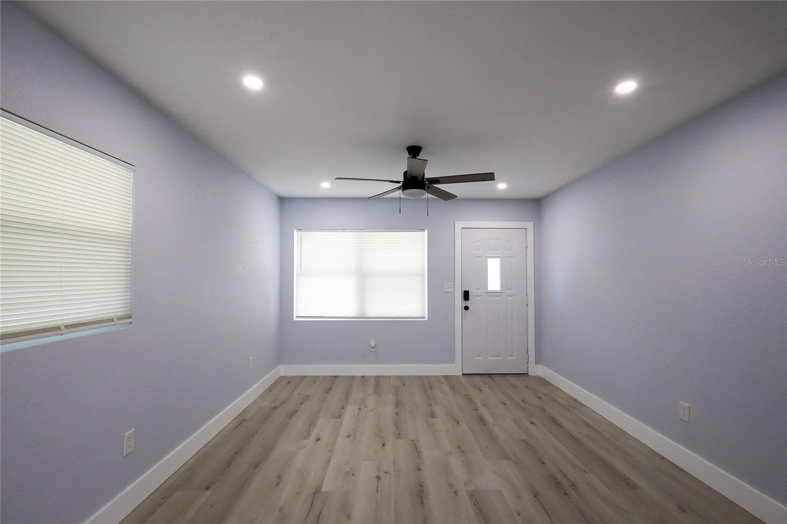 Single Family Residence at 431 HAMPTON AVE, LAKELAND, photo 6 of 36