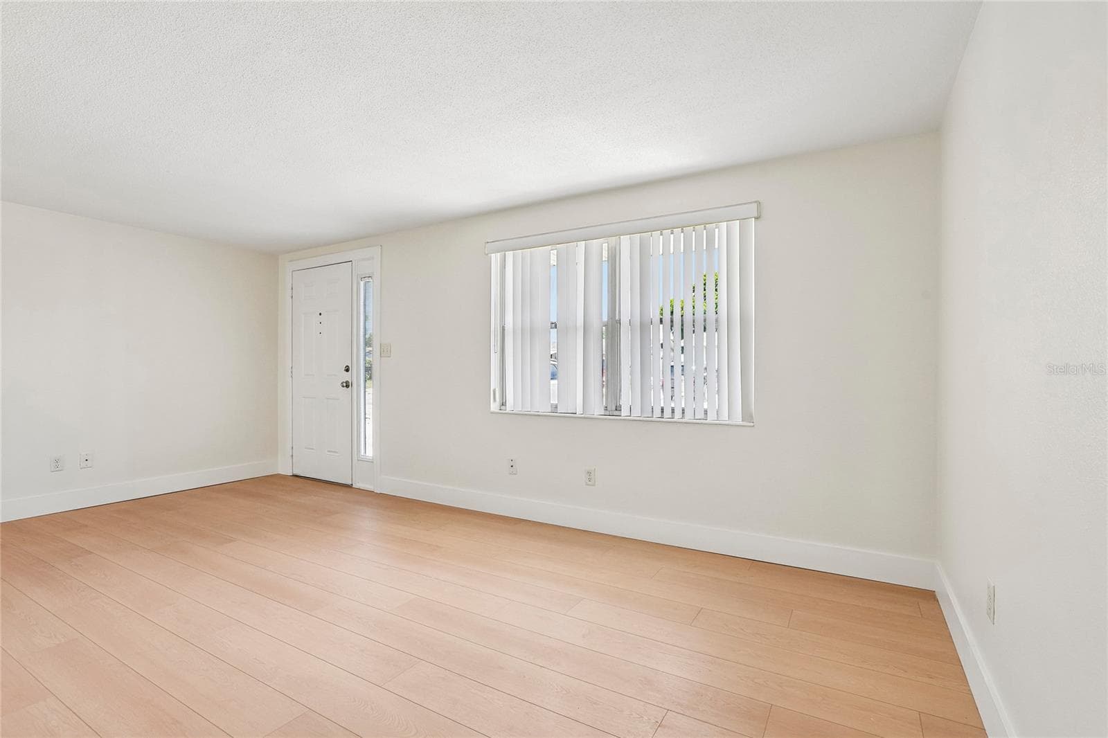 Single Family Residence at 1535 SENTINEL ST, HOLIDAY, photo 9 of 32