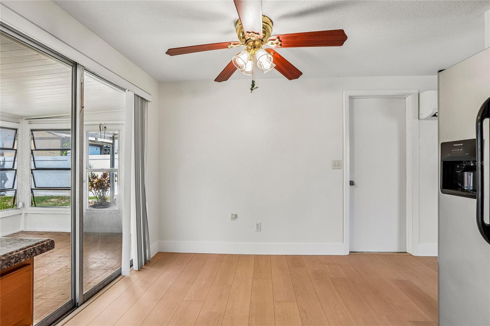 Single Family Residence at 1535 SENTINEL ST, HOLIDAY, photo 14 of 32
