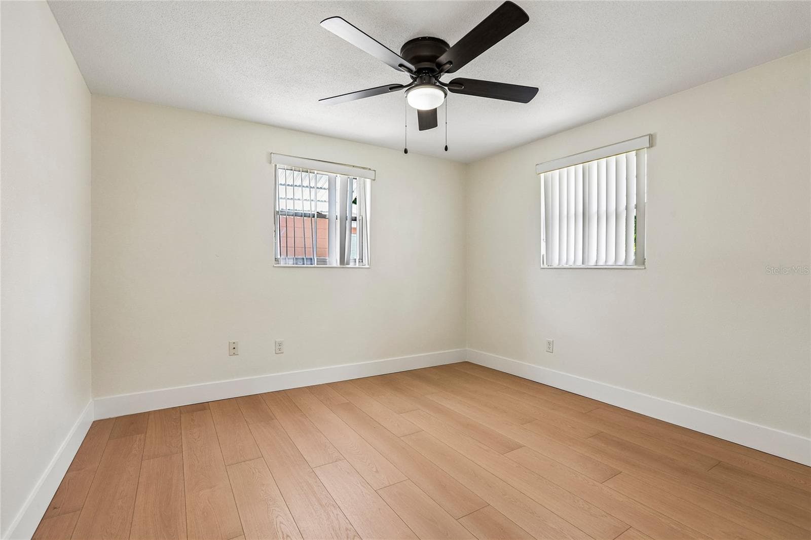 Single Family Residence at 1535 SENTINEL ST, HOLIDAY, photo 20 of 32