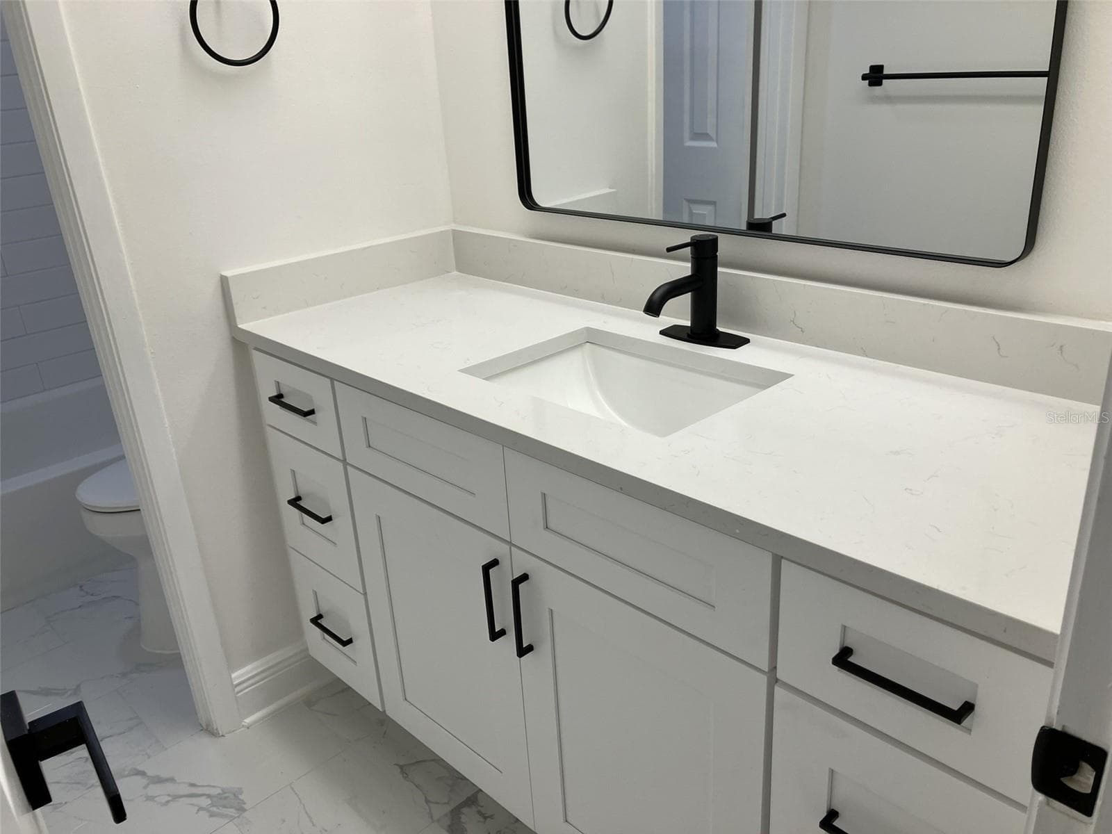 Hall Bath - 110 EVELYN CT, OLDSMAR