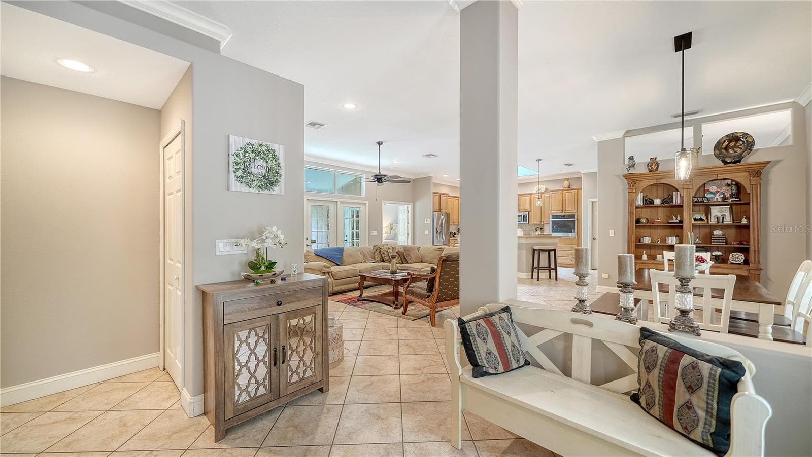Bright, open great room - 2166 SYLVAN LEA DR, SARASOTA