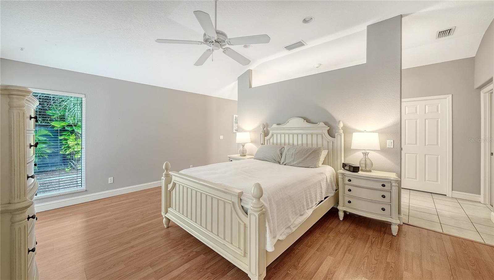 Single Family Residence at 2166 SYLVAN LEA DR, SARASOTA, photo 17 of 34