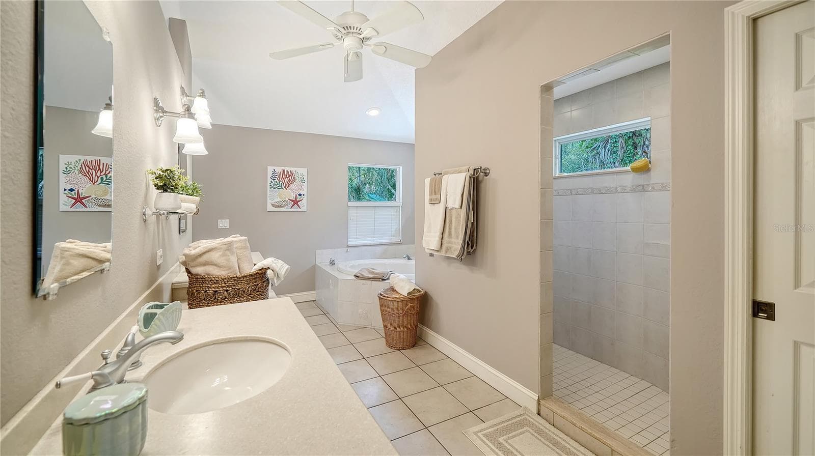 Single Family Residence at 2166 SYLVAN LEA DR, SARASOTA, photo 22 of 34