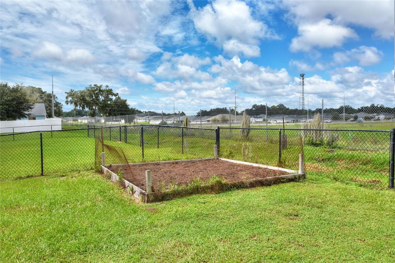 Single Family Residence at 3719 W WHEELER RD, LAKELAND, photo 59 of 64