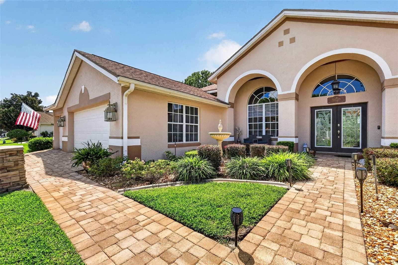 Single Family Residence at 9036 LAUREL RIDGE DR, MOUNT DORA, photo 2 of 45