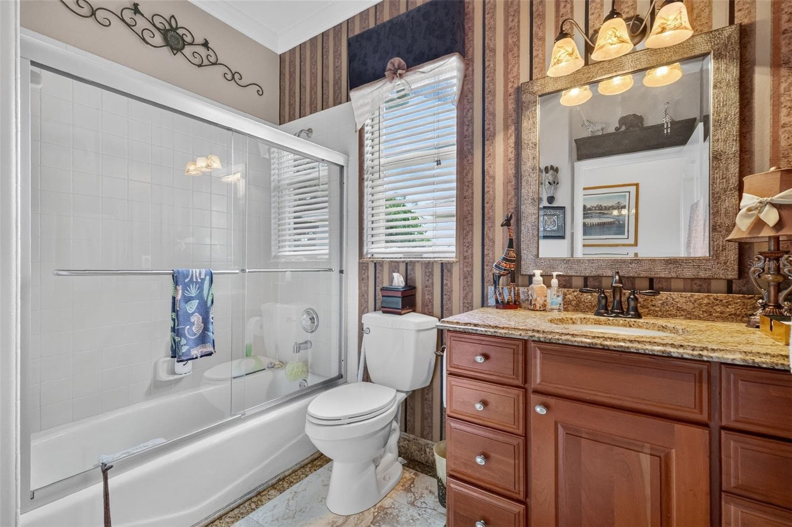 Single Family Residence at 9036 LAUREL RIDGE DR, MOUNT DORA, photo 31 of 45