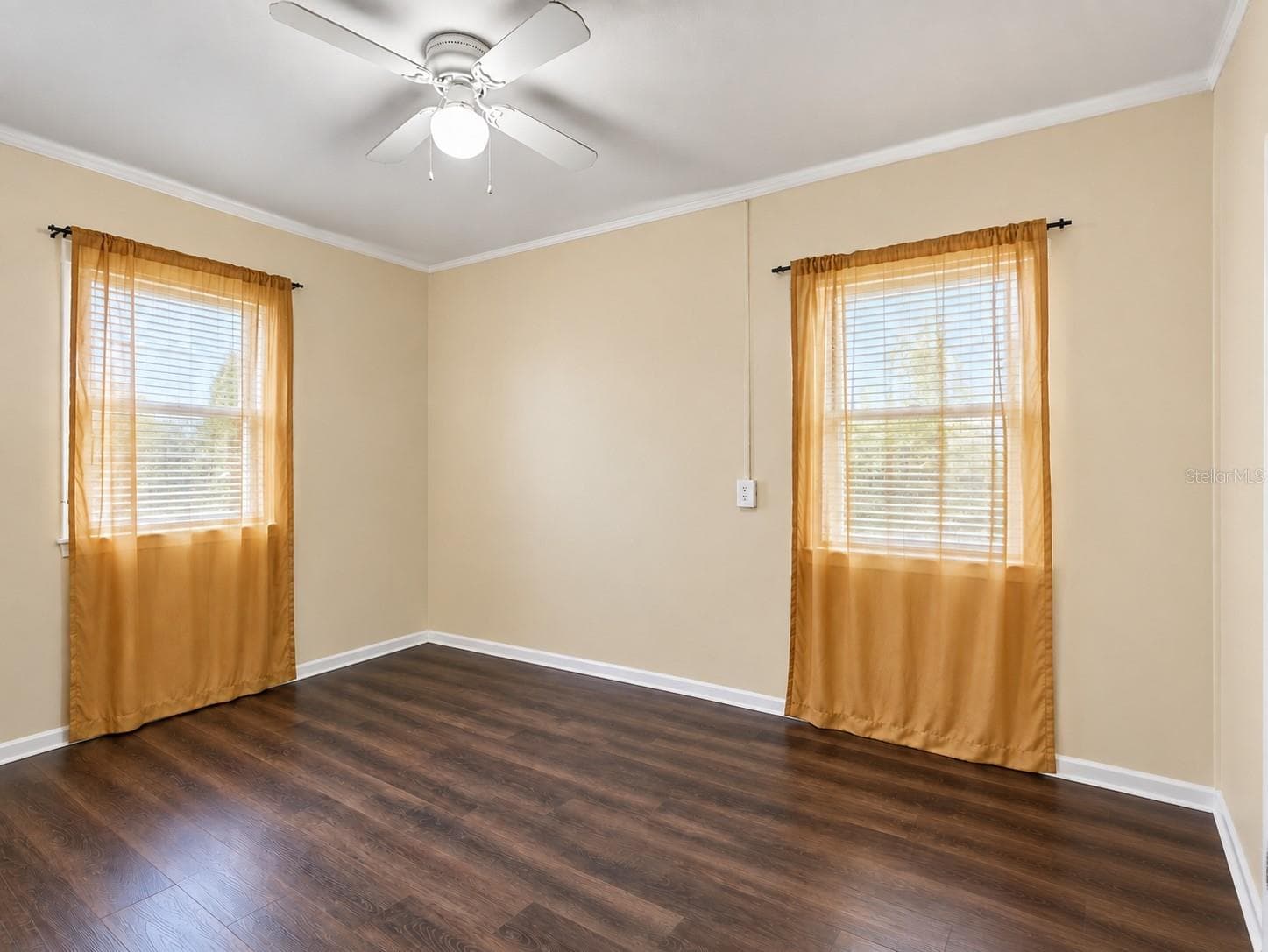 Single Family Residence at 322 NE 9TH ST, MULBERRY, photo 5 of 13