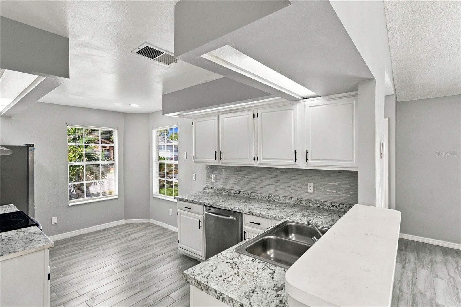 Single Family Residence at 2011 WINSLOW DR, ORLANDO, photo 9 of 27