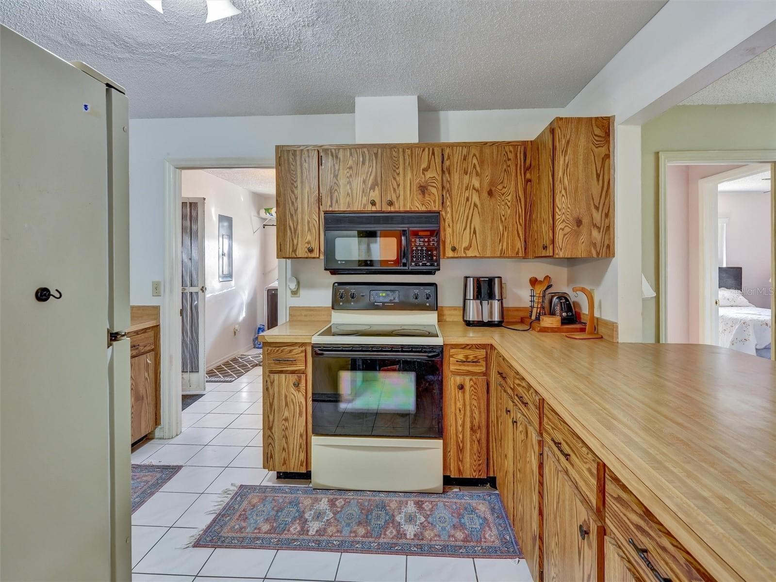 Single Family Residence at 202 CACTUSFLOWER LN, SUN CITY CENTER, photo 16 of 43