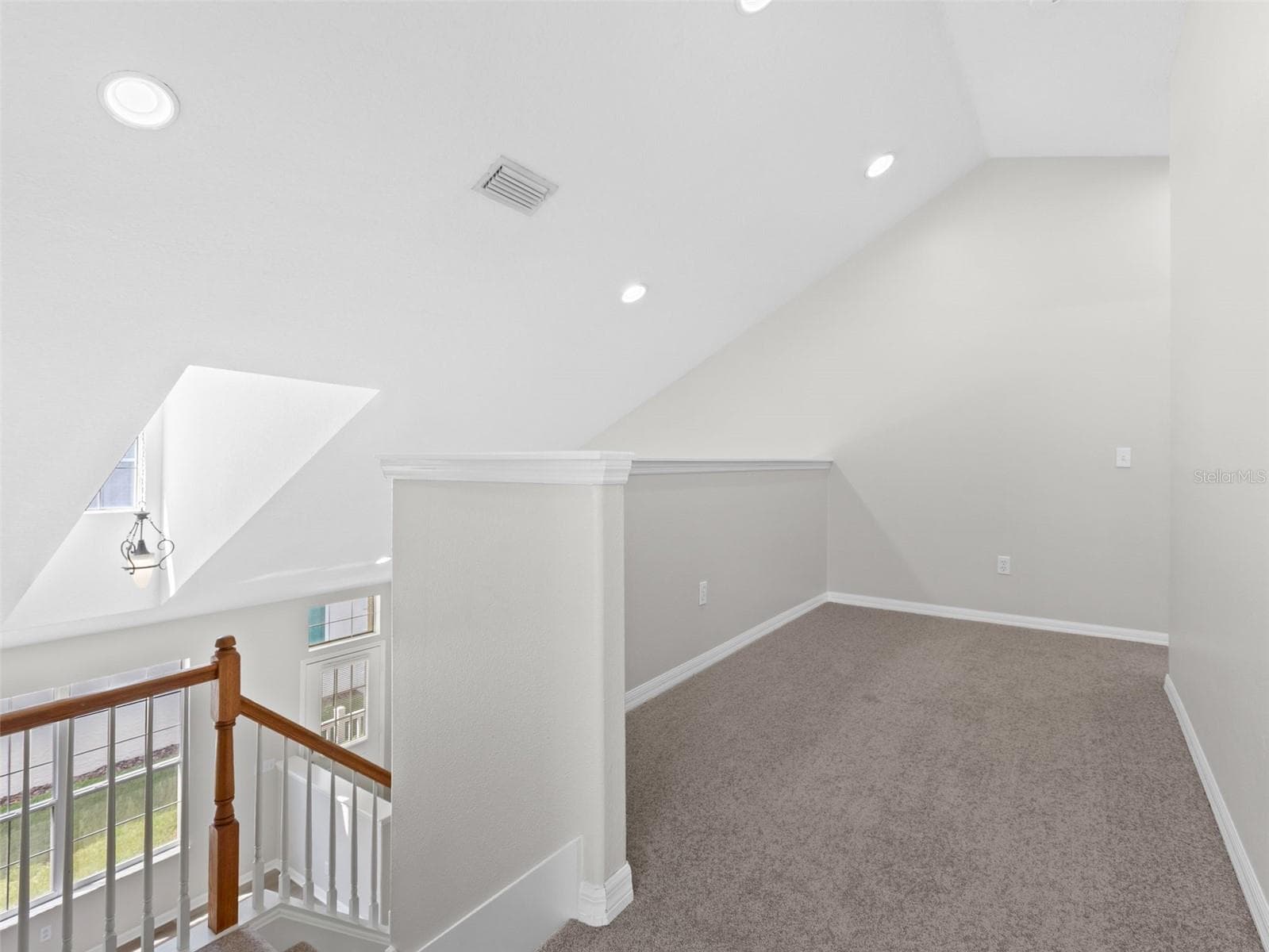 Upstairs loft - 17912 HAVENVIEW LN, LUTZ