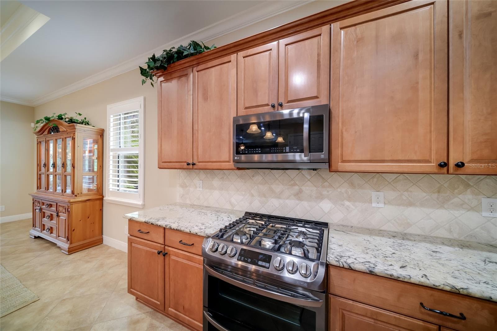 Single Family Residence at 921 RIVERSCAPE ST, BRADENTON, photo 12 of 89