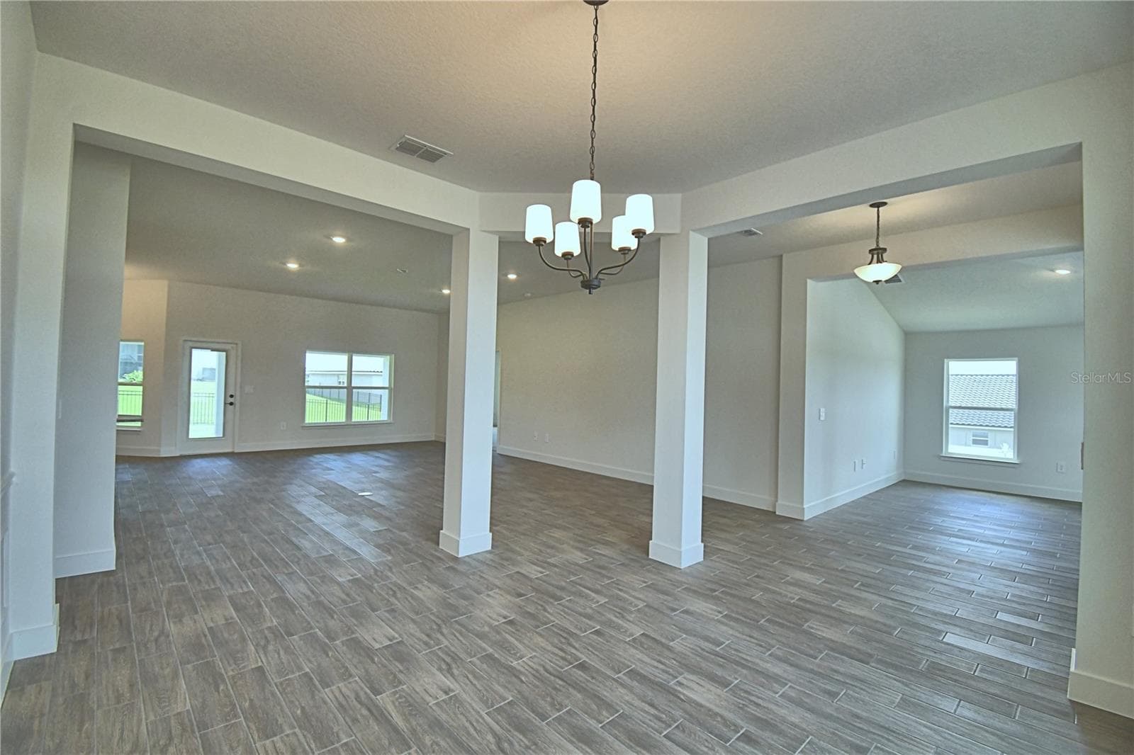 Single Family Residence at 5421 WATERSIDE DR, AUBURNDALE, photo 12 of 71
