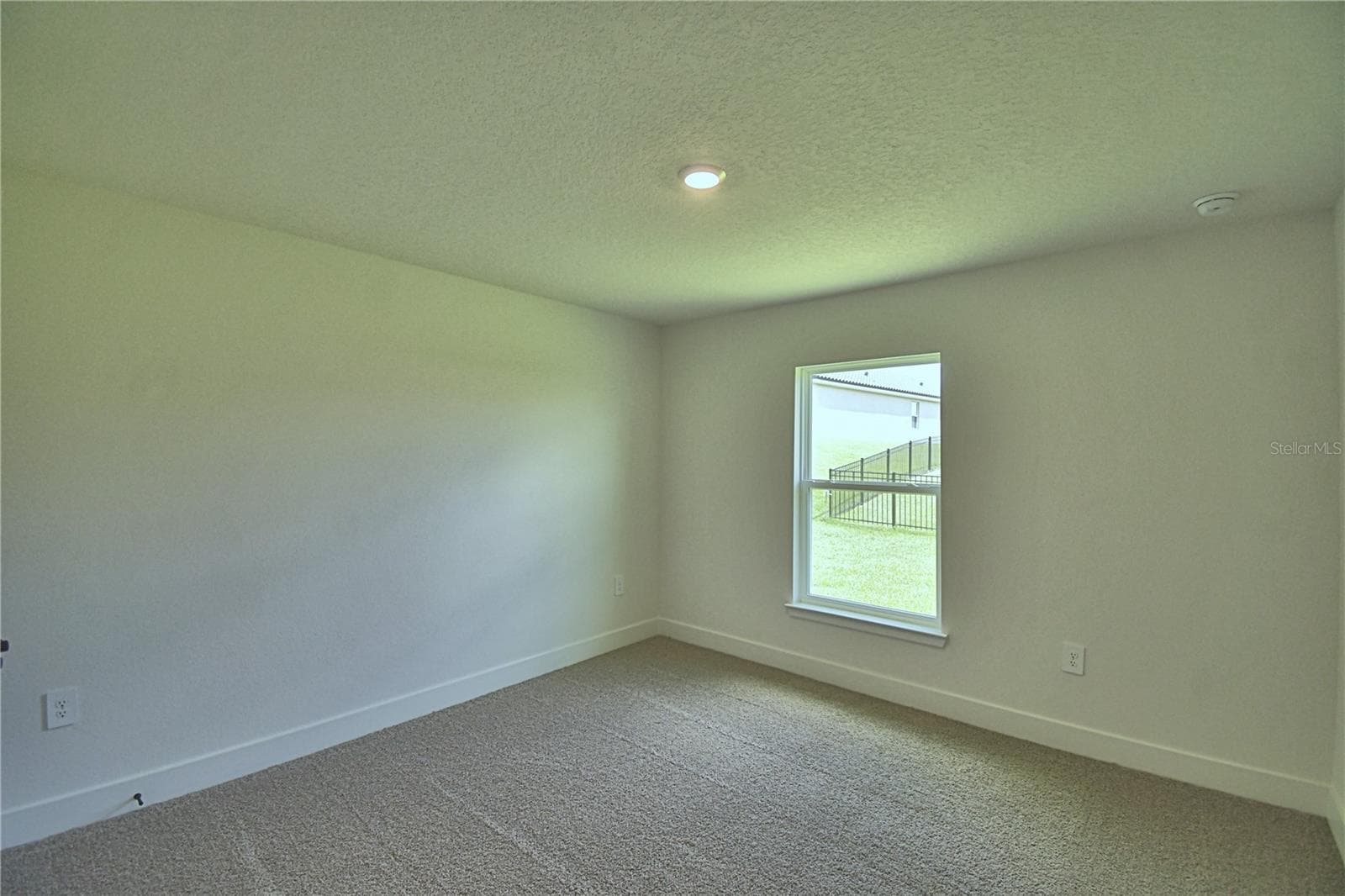Single Family Residence at 5421 WATERSIDE DR, AUBURNDALE, photo 34 of 71