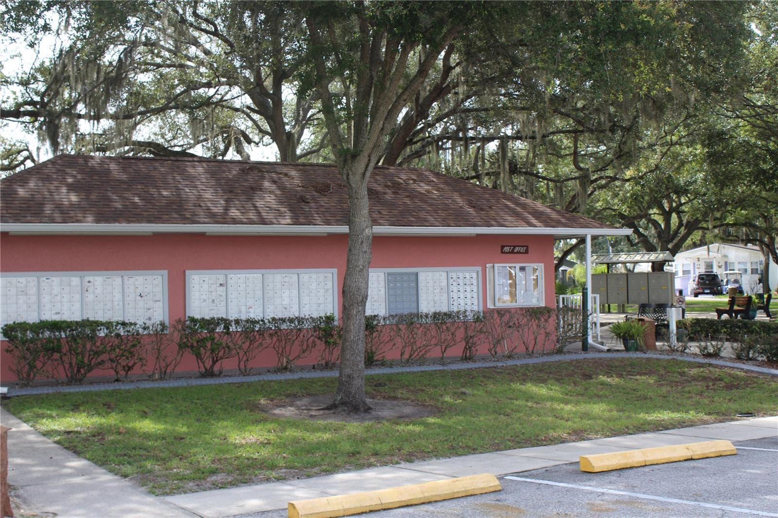 Mailroom - 12 SADDLEBAG TRL, LAKE WALES
