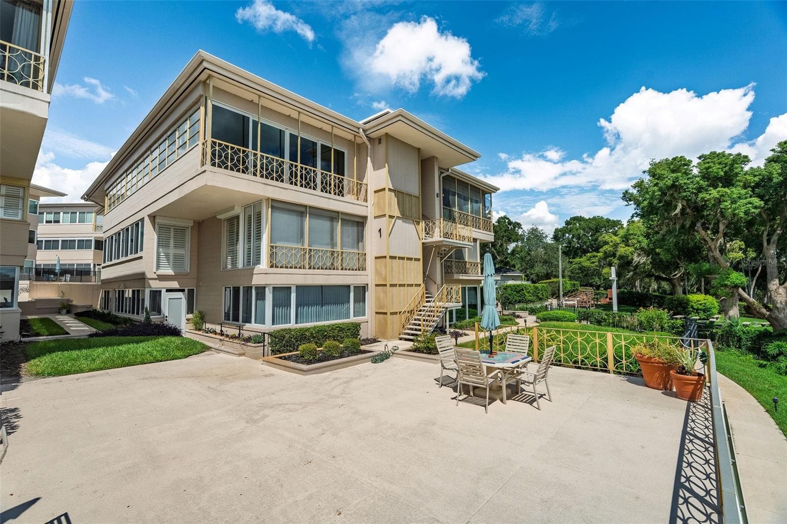 311 E MORSE BLVD #1-5