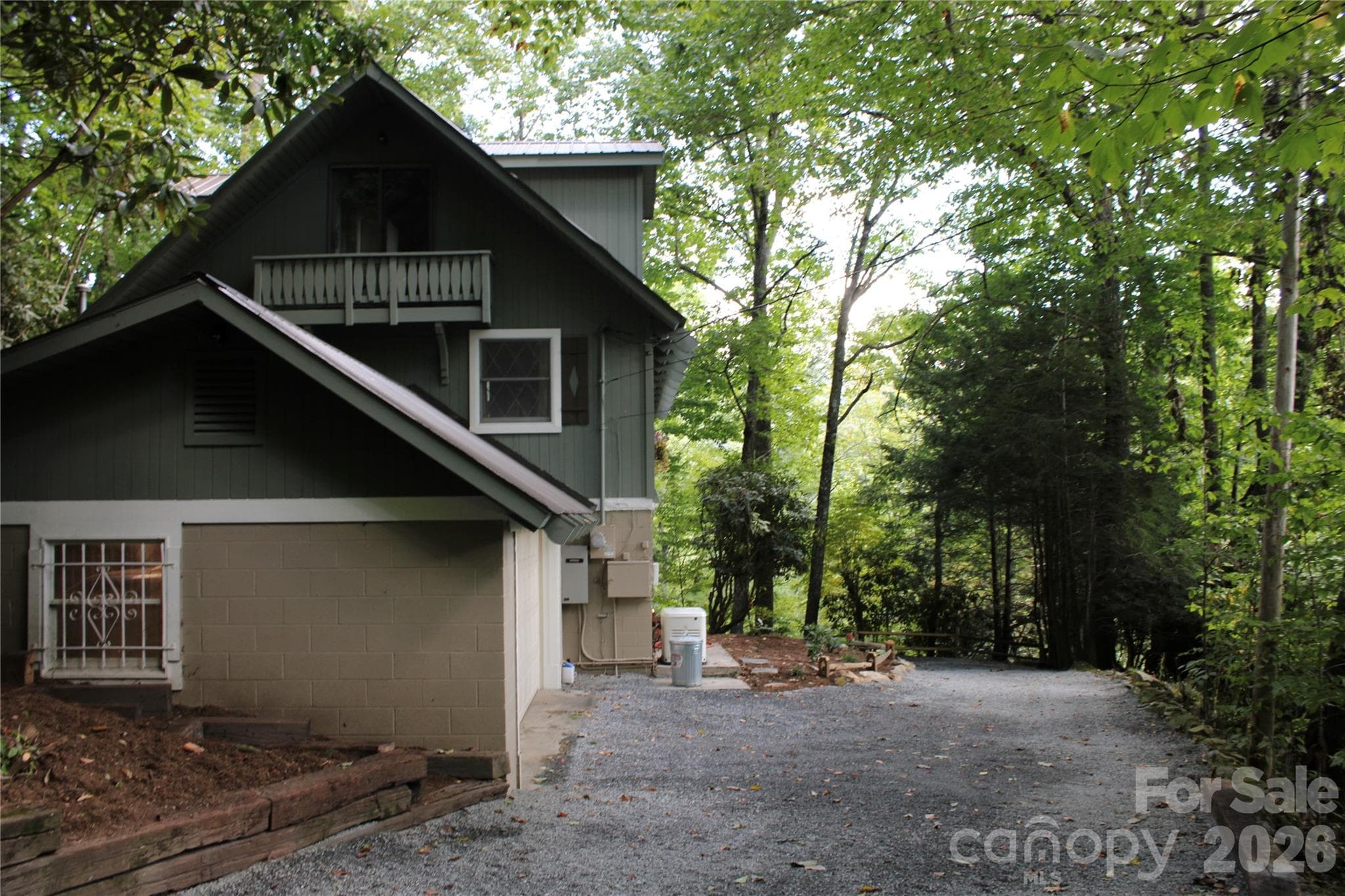 Single Family Residence at 119 Fox Den Road, Mars Hill, photo 32 of 43