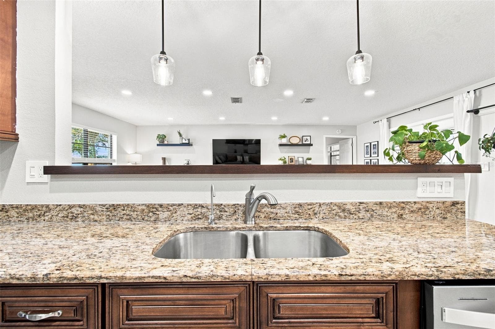 Single Family Residence at 9639 ALVERNON DR, NEW PORT RICHEY, photo 13 of 71