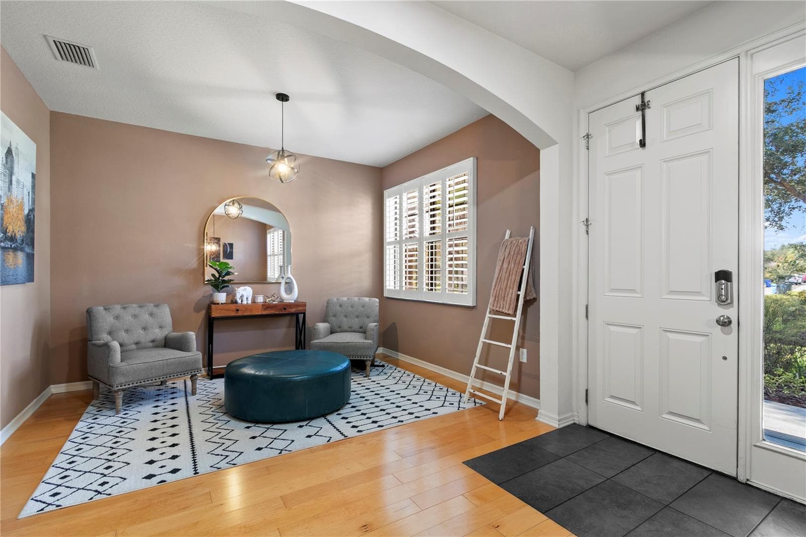 Single Family Residence at 7931 HAMPTON LAKE DR, TAMPA, photo 11 of 35