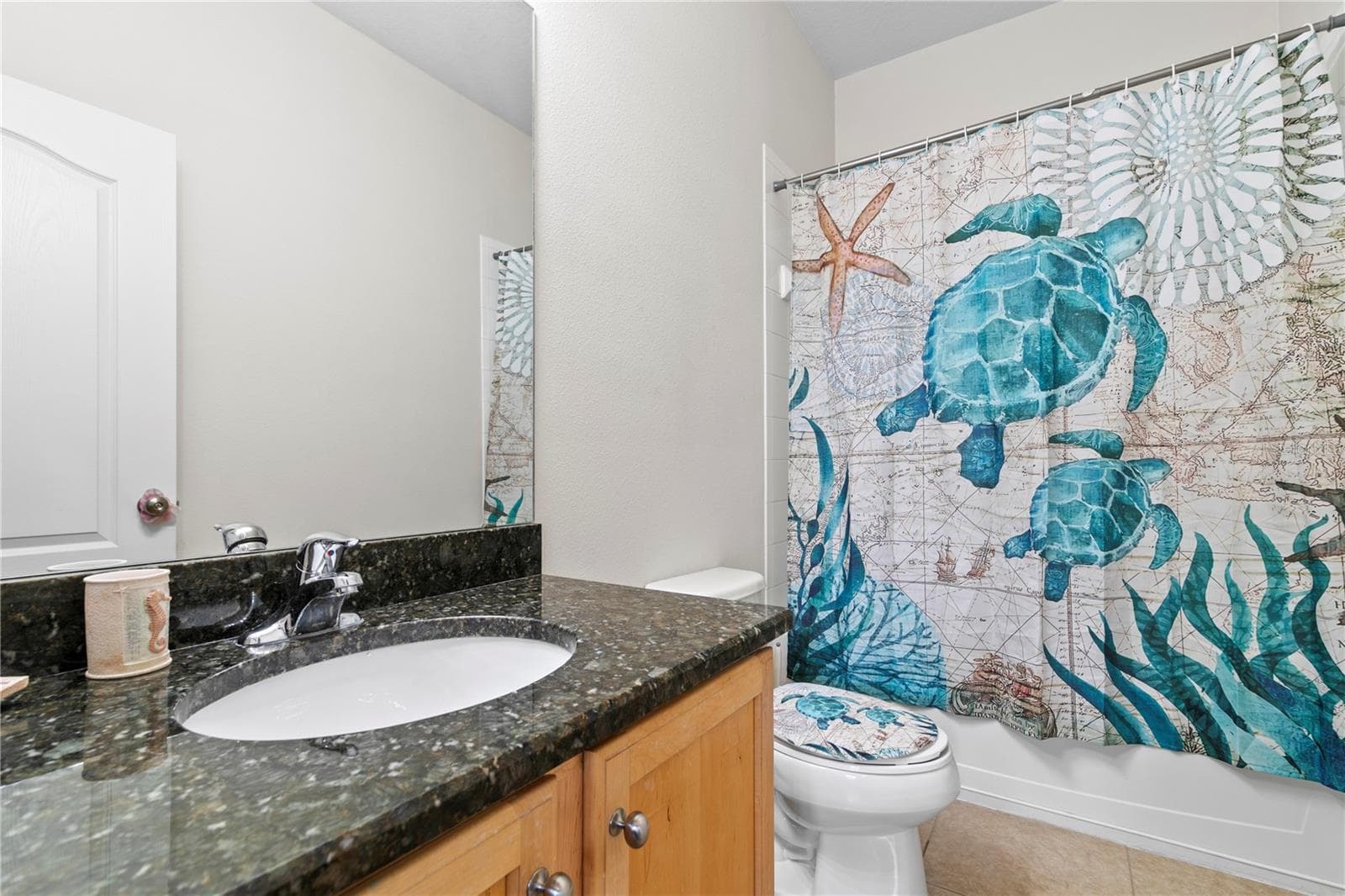 Single Family Residence at 7931 HAMPTON LAKE DR, TAMPA, photo 30 of 35