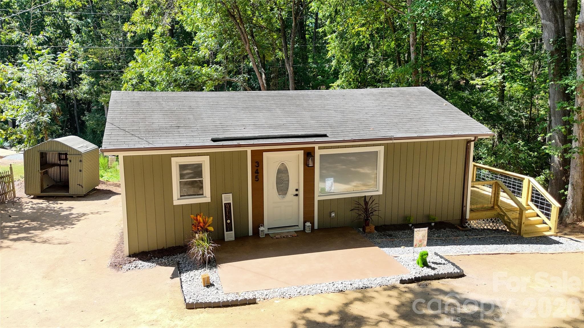 Single Family Residence at 345 EPPS Road, Fort Mill, photo 5 of 47