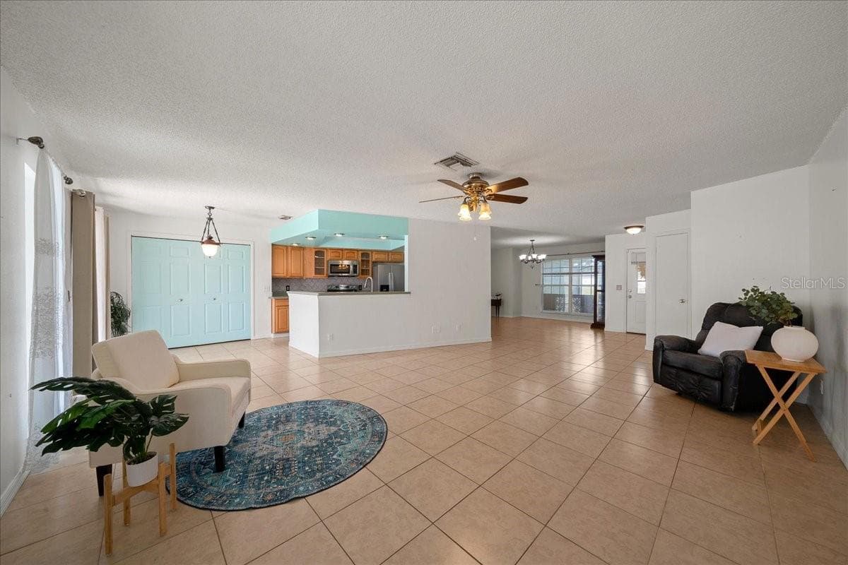 Living Room / Kitchen - 14993 SW 38TH CIR, OCALA