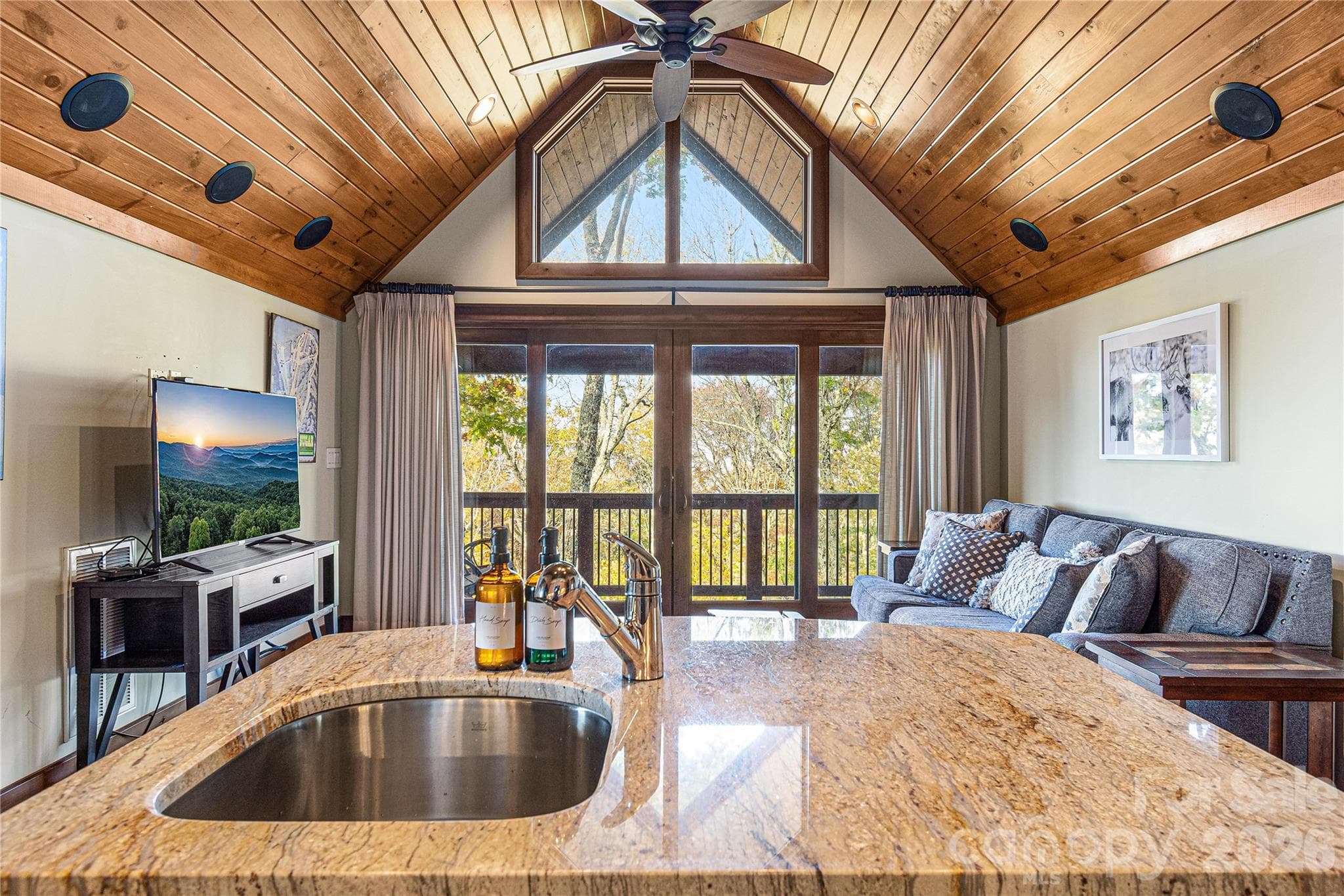 ADU upstairs living room - 419 Summit Trail, Banner Elk