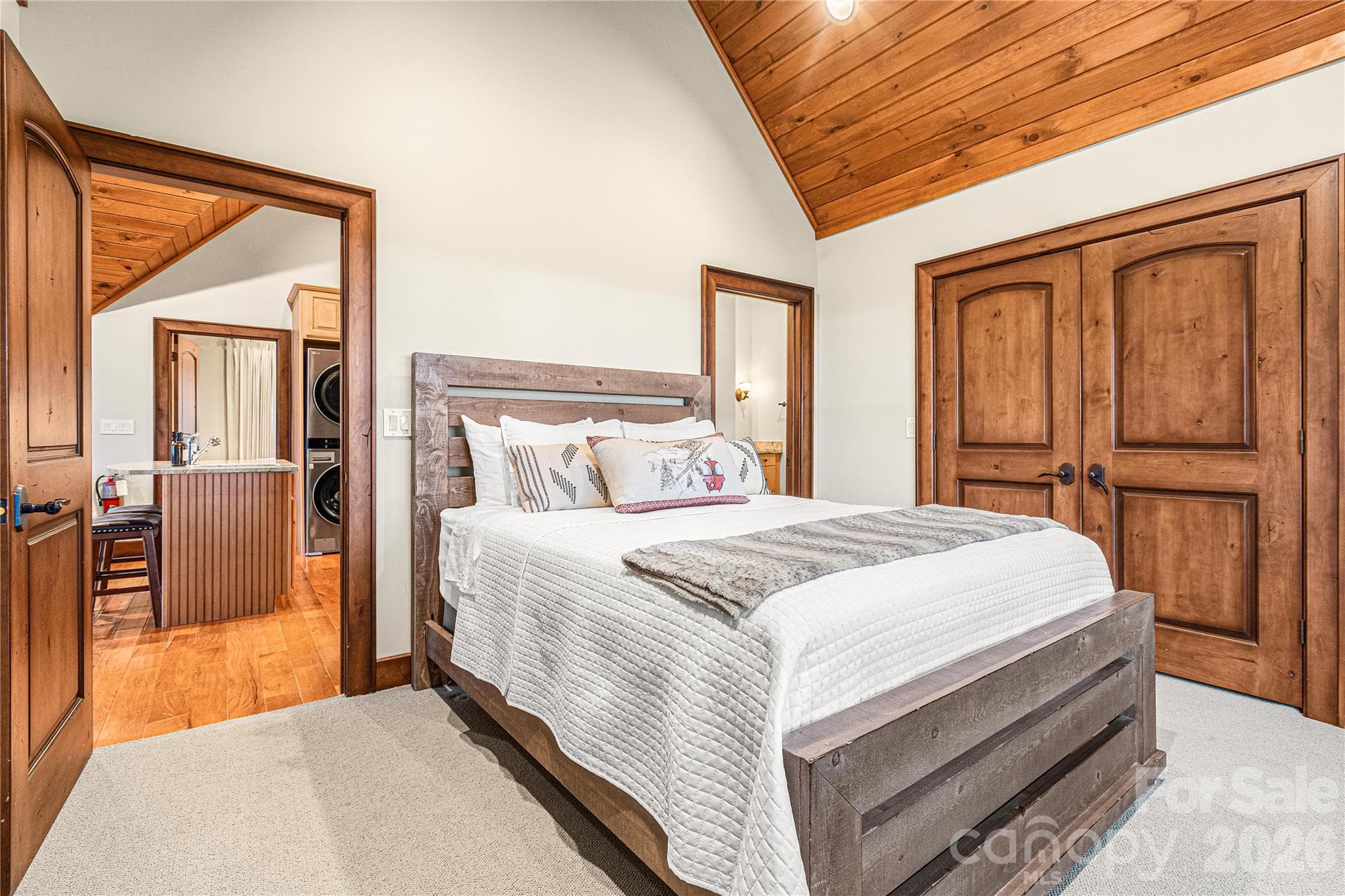 ADU first bedroom - 419 Summit Trail, Banner Elk