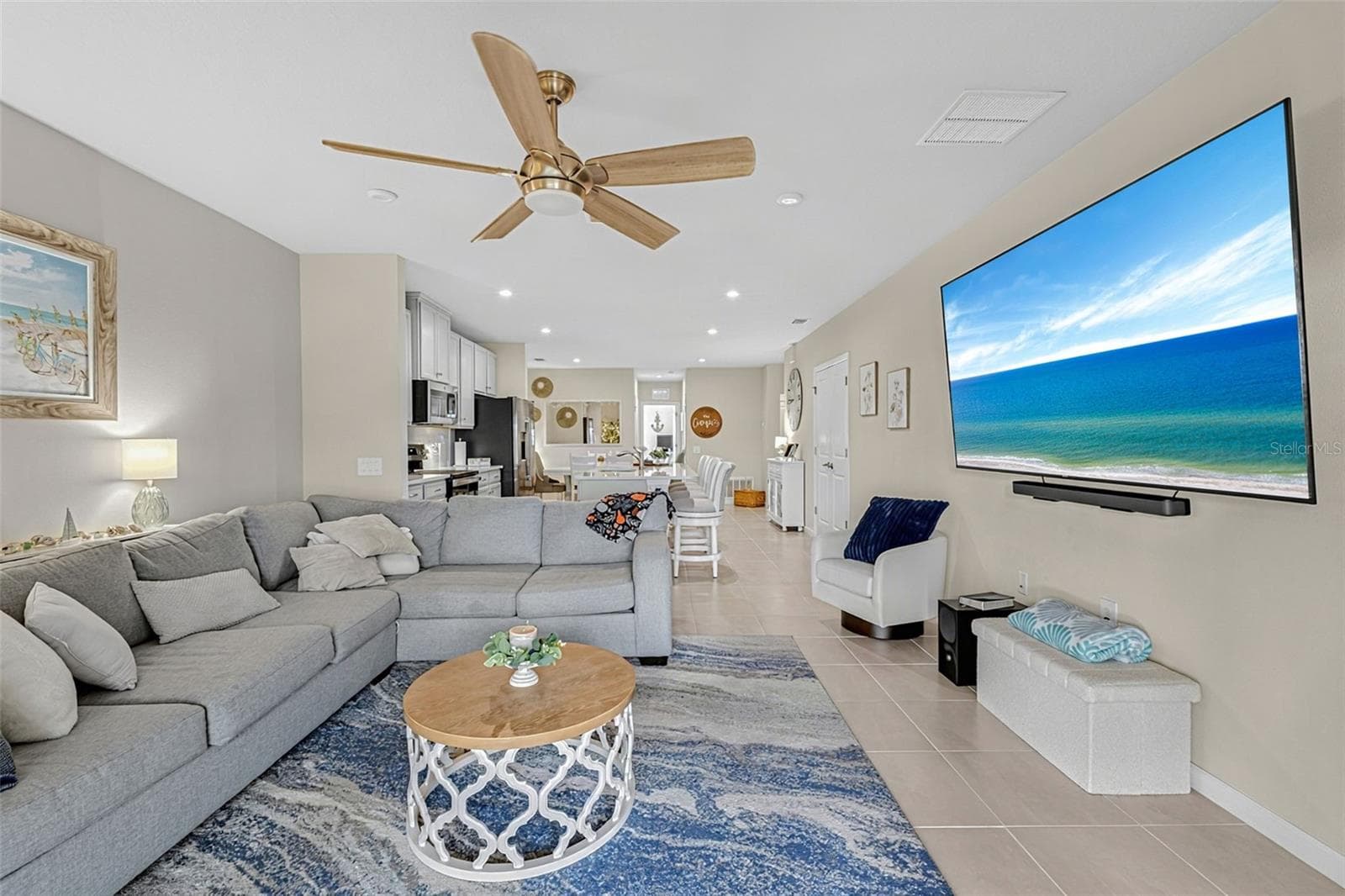 living room - 16363 COCONUT PALM DR, PORT CHARLOTTE