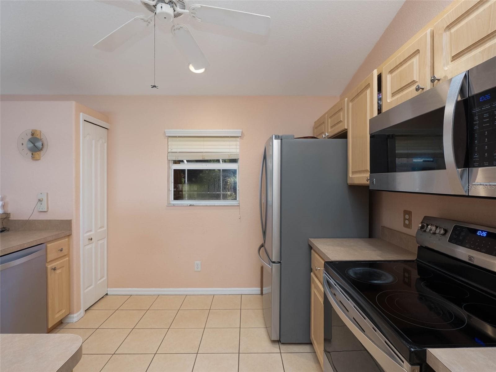 Single Family Residence at 5586 GALAMBOS ST, NORTH PORT, photo 14 of 48