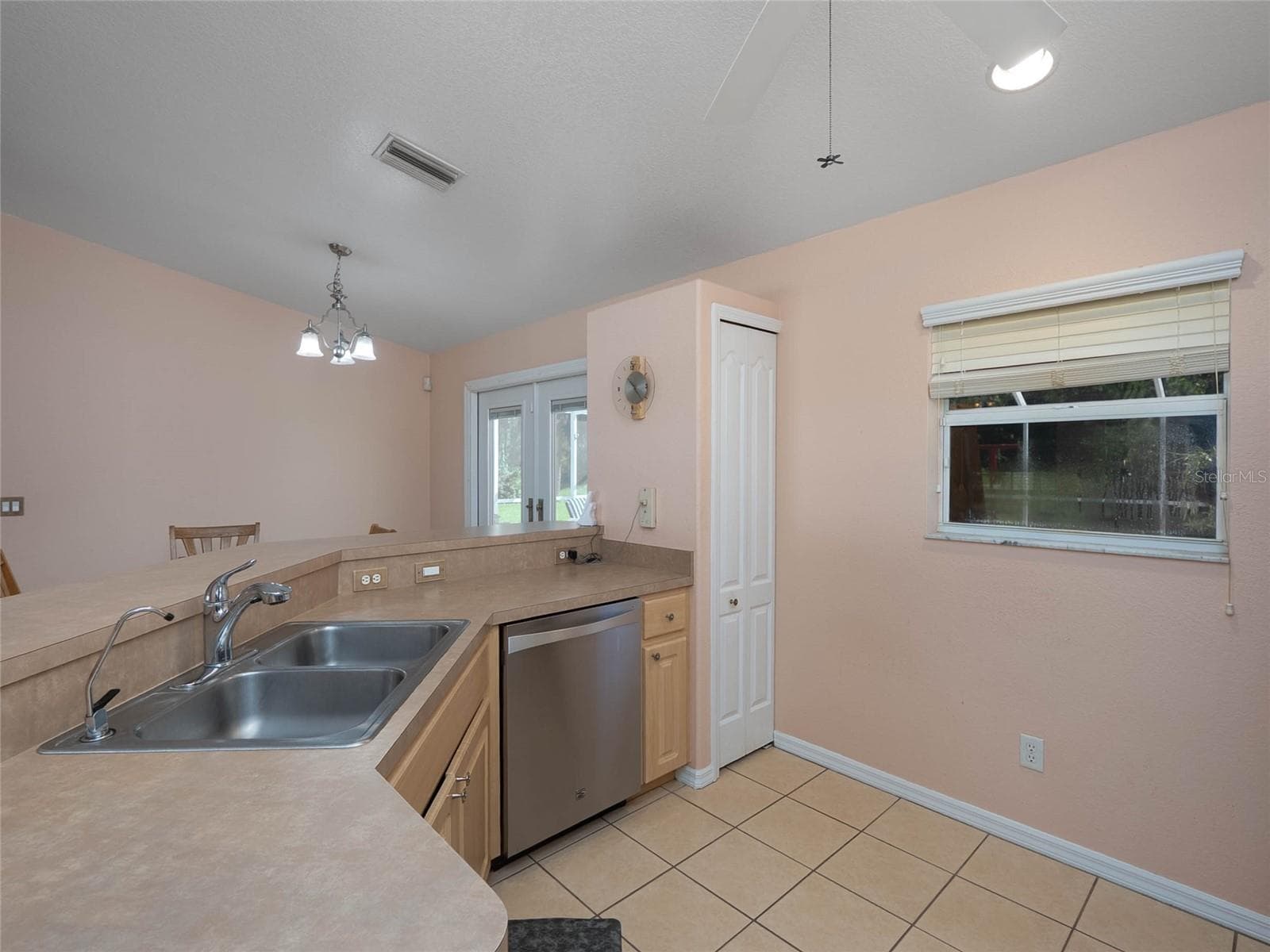 Single Family Residence at 5586 GALAMBOS ST, NORTH PORT, photo 15 of 48
