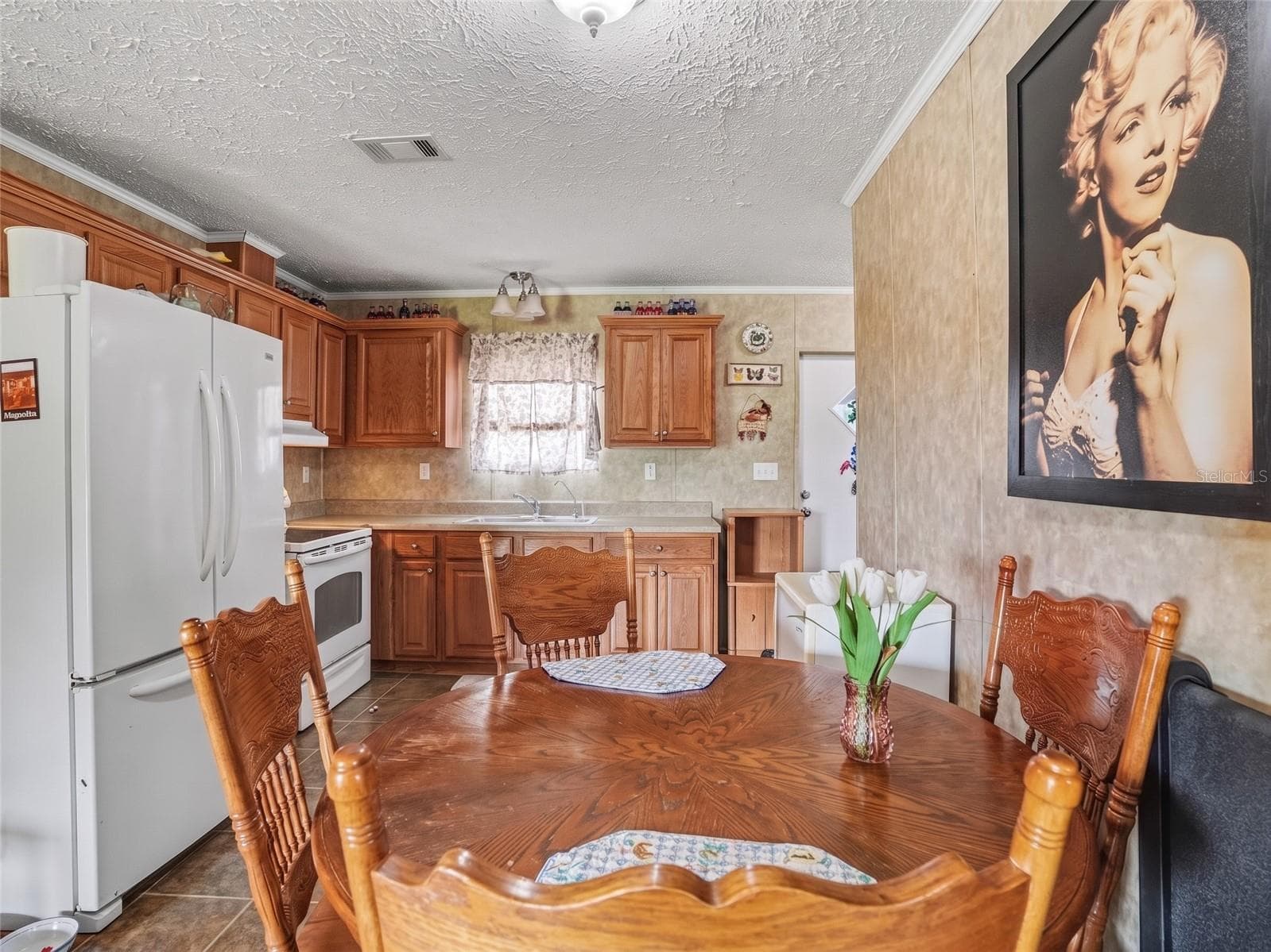Manufactured Home at 11121 LITHIA PINECREST RD, LITHIA, photo 5 of 18