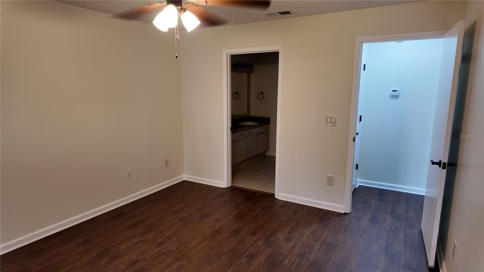 Single Family Residence at 1025 HORNBEAM ST, OVIEDO, photo 6 of 11