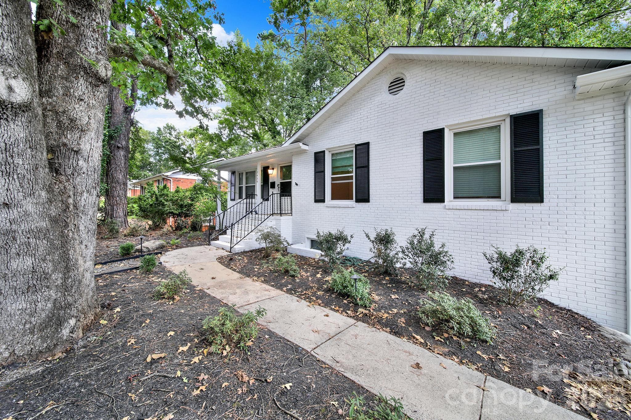 Single Family Residence at 7439 Watercrest Road, Charlotte, photo 27 of 32